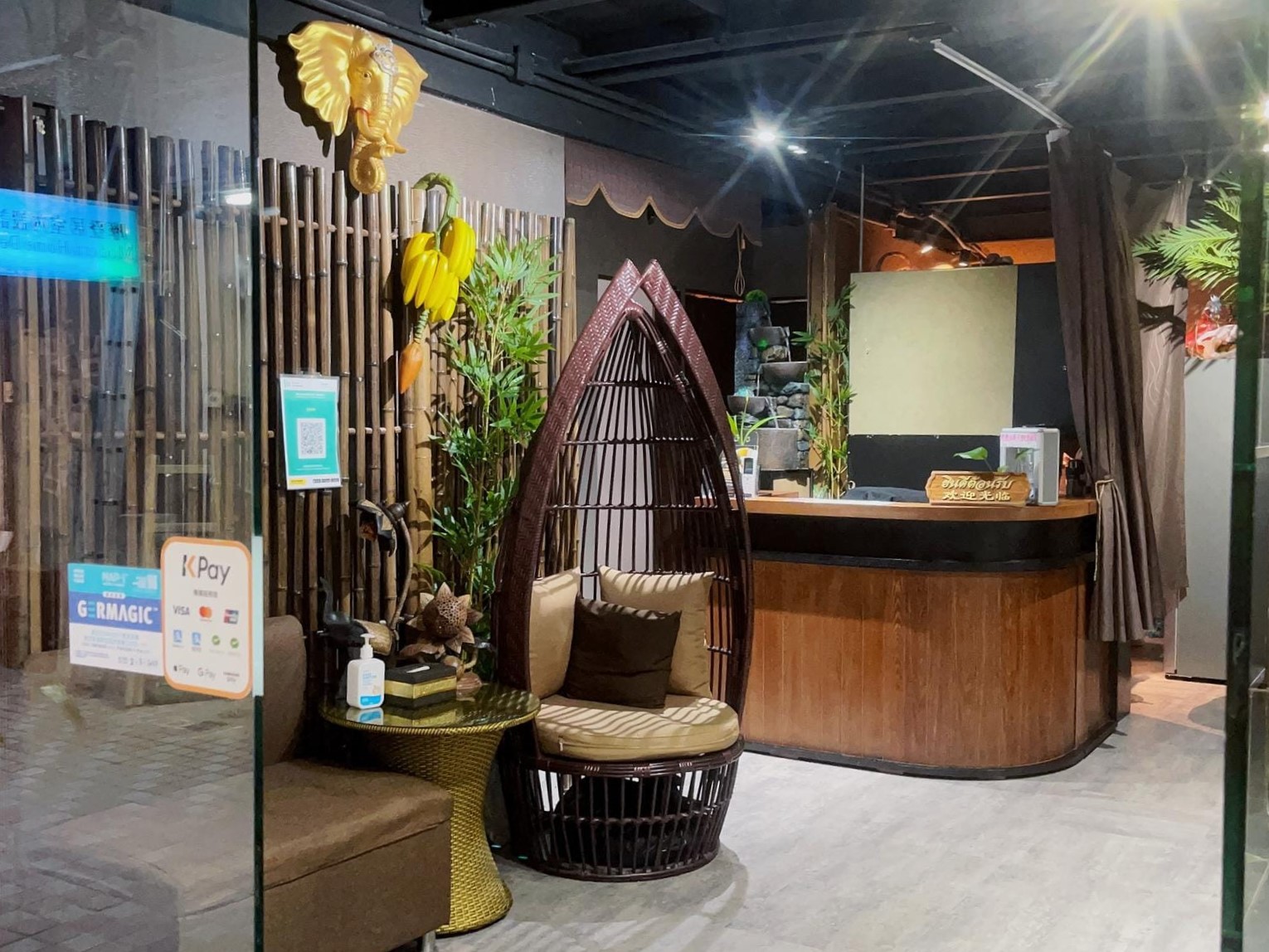 公司頂讓,公司賣盤,中小企資助,創(chuàng)業(yè)基金支援,出讓頂手生意,政府資助項(xiàng)目,香港買生意,香港資助項(xiàng)目