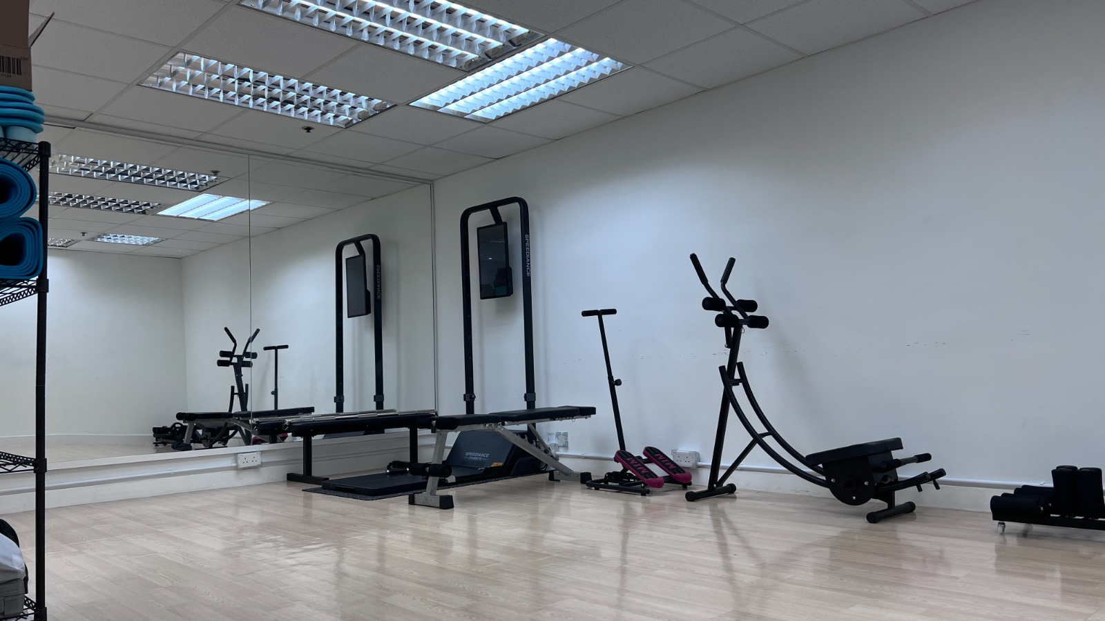 健身中心頂讓,gym,room,頂讓,健身中心連鎖加盟,健身中心經(jīng)營(yíng)模式,開(kāi)設(shè)健身中心