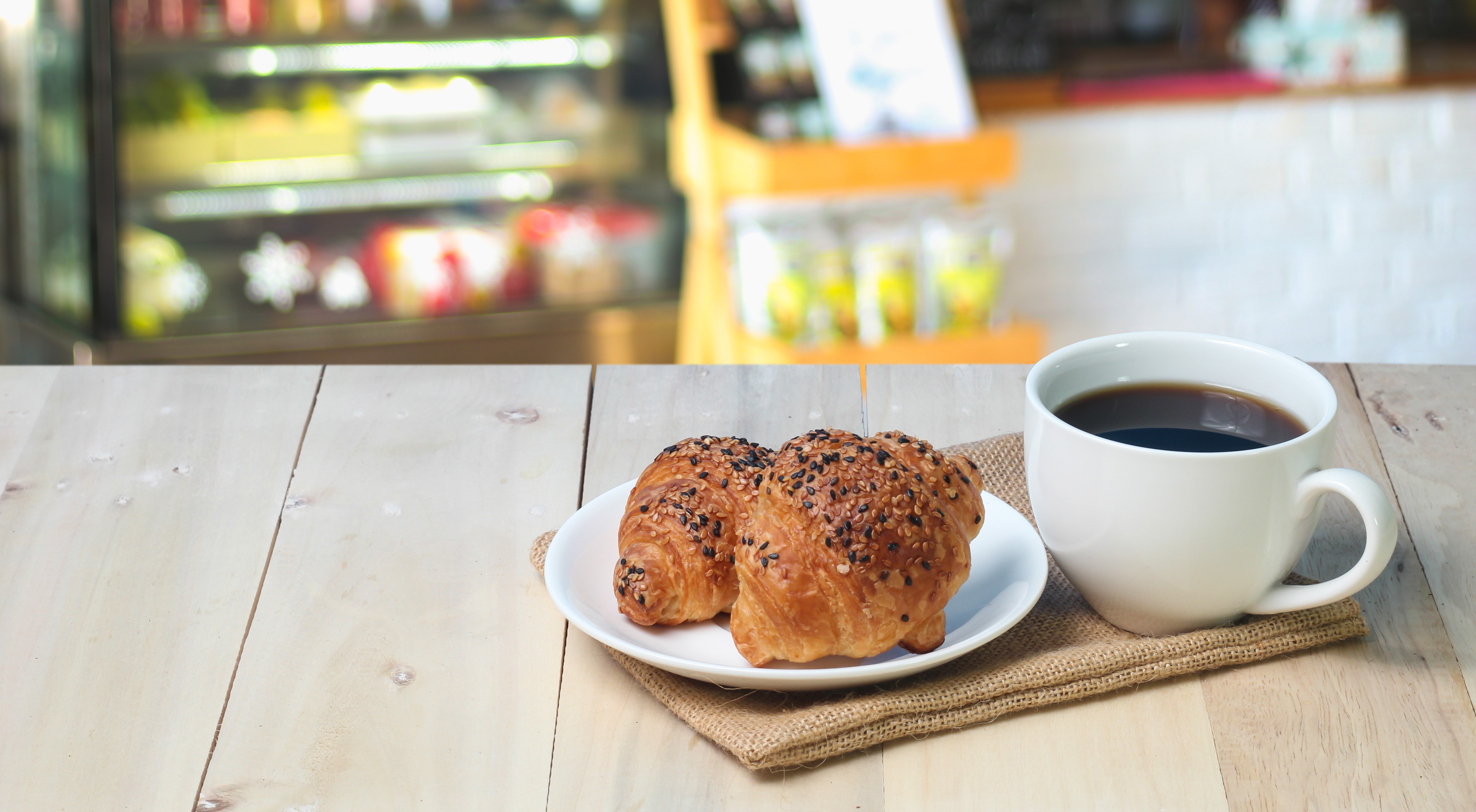 小食店茶飲店頂讓,小食店茶飲店轉(zhuǎn)讓,小食店茶飲店頂讓流程,香港小食店茶飲店經(jīng)營利潤